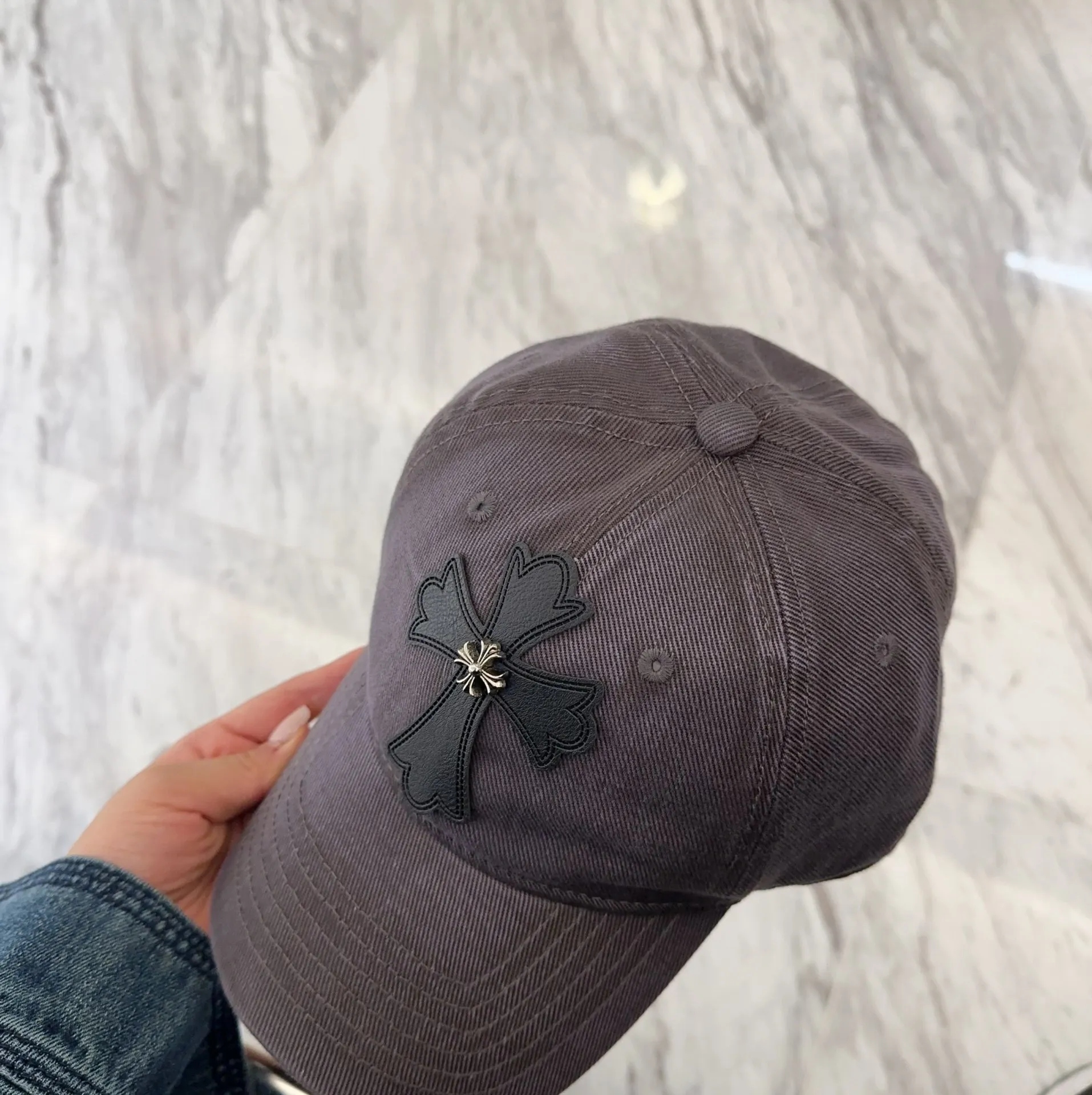 💰60 Chrome Hearts 💓Early spring Korean style fashion retro distressed hole hat wear design versatile baseball cap peaked cap